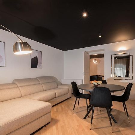 Brera Luxury Apartment Near Duomo With Wifi มิลาน ภายนอก รูปภาพ